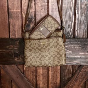 Coach crossbody bag with wallet set